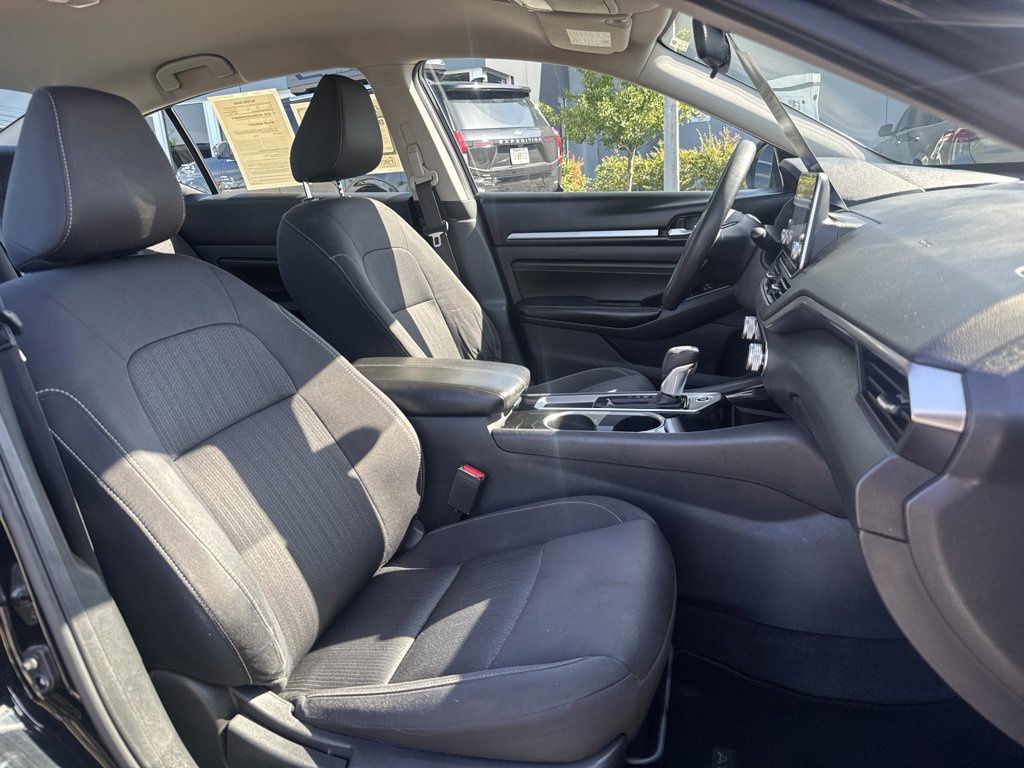 2021 Nissan Altima SV FWD