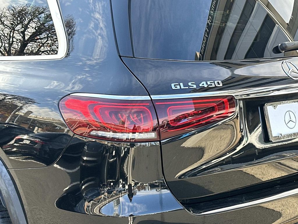 Thumbnail: 2023 Mercedes-Benz GLS - 10