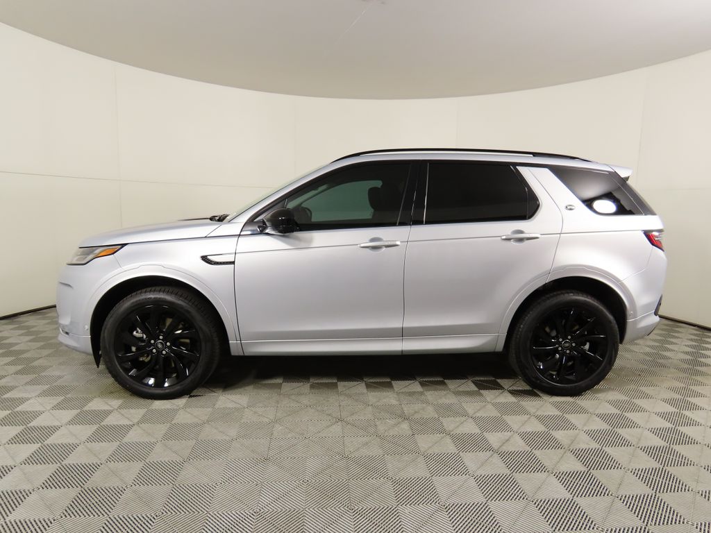 Thumbnail: 2024 Land Rover Discovery Sport - 8