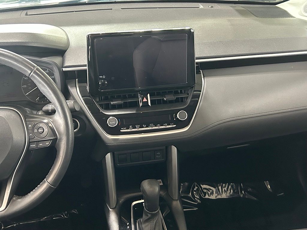 Used 2023 Cypress Toyota LE image 10