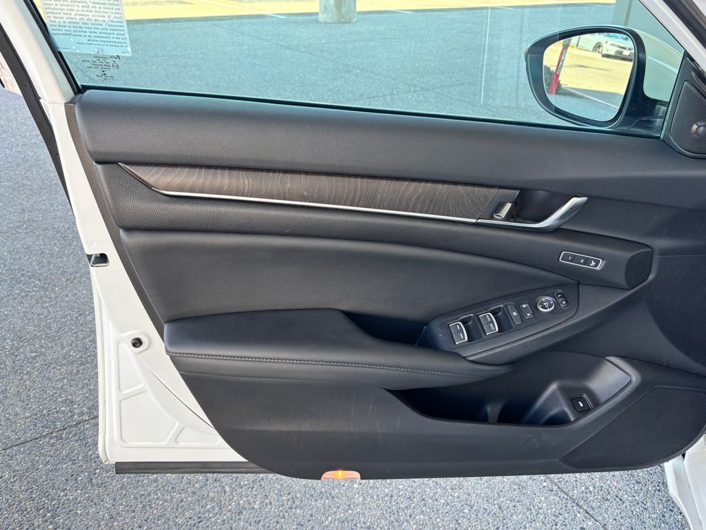 Thumbnail: 2022 Honda Accord - 26