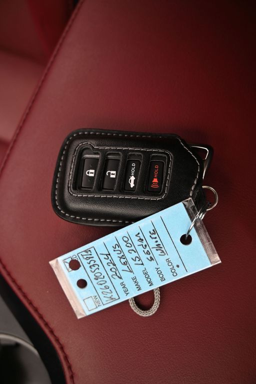 Used 2024 White Lexus 300 image 21