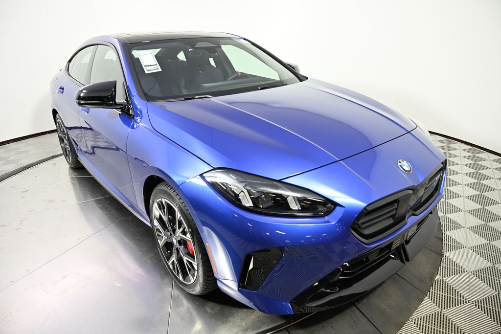 Thumbnail: 2025 BMW 2 Series - 7