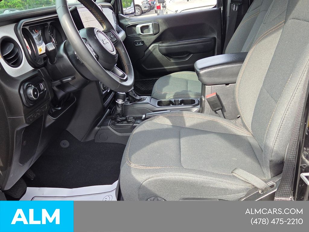 Used 2025 Black Jeep Sport S image 7