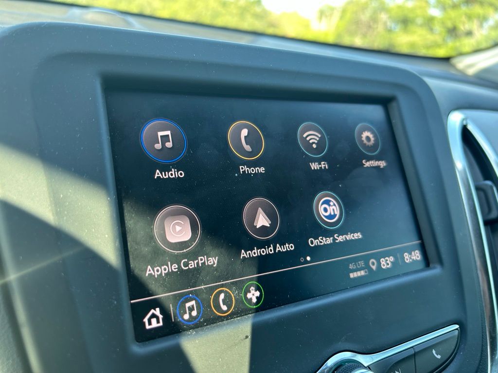2022 Chevrolet Equinox LS 16