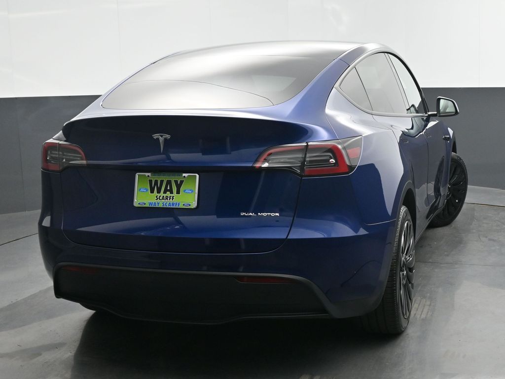 2024 Tesla Model Y Long Range Dual Motor All-Wheel Drive