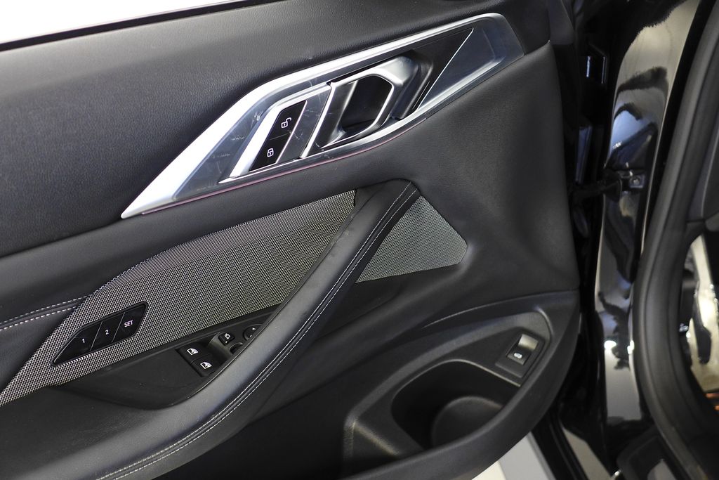 Thumbnail: 2023 BMW M4 - 12