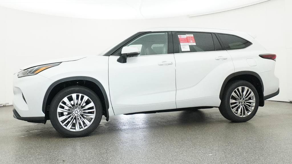 Thumbnail: 2026 Toyota Highlander - 5