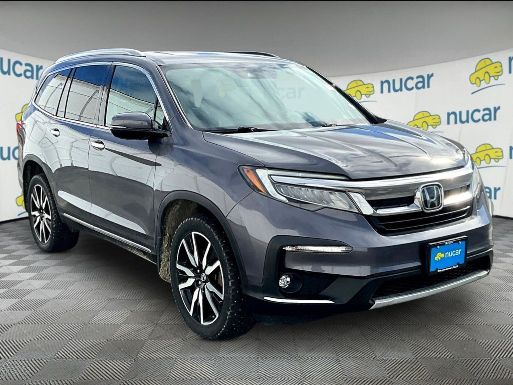 Gray (Modern Steel Metallic) 2019 Honda Pilot Touring AWD with Rear Captain's Chairs SUV / Crossover All-Wheel Drive 9-Speed Automatic