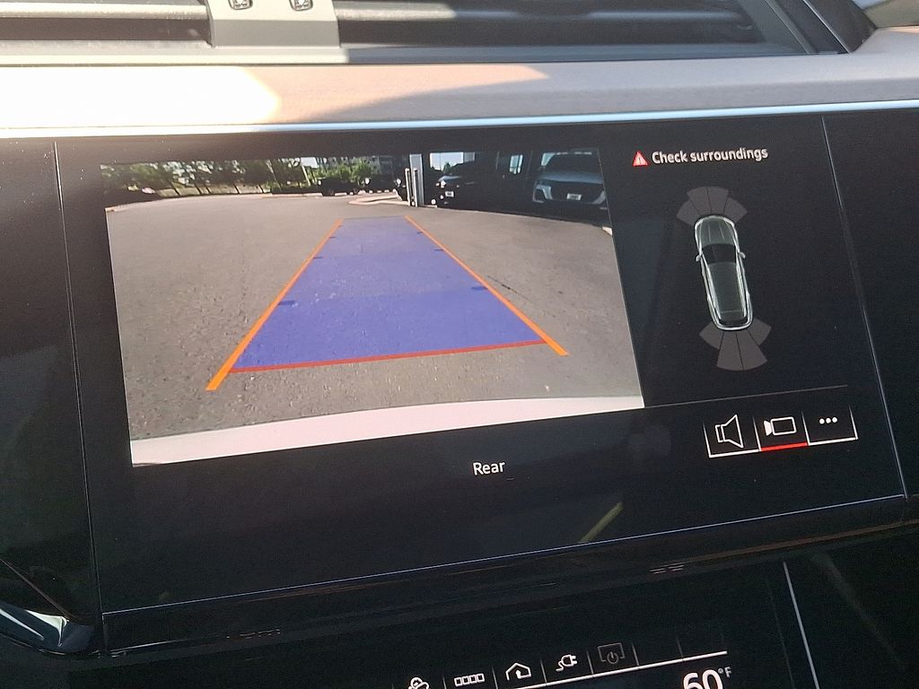 2024 Audi Q8 e-tron Premium 18