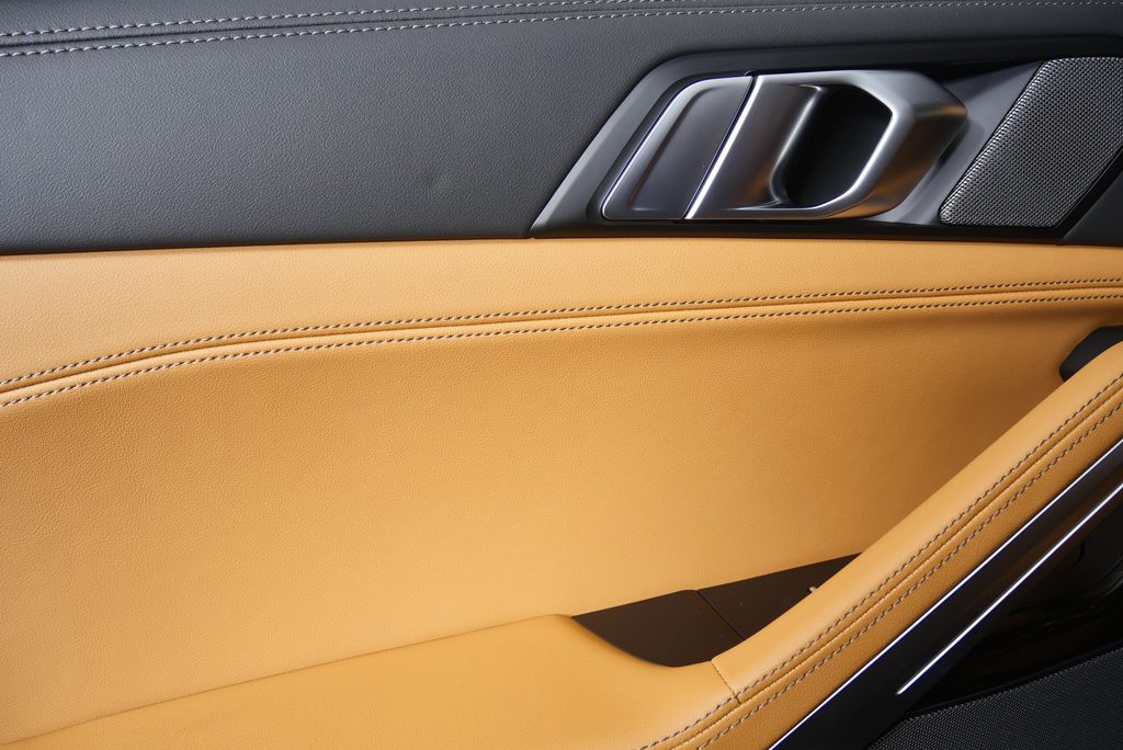 Thumbnail: 2026 BMW X6 - 14