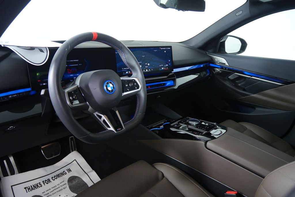 Thumbnail: 2025 BMW i5 - 14