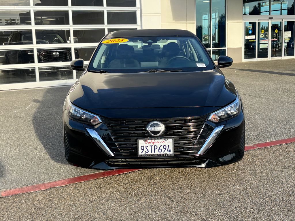 Thumbnail: 2025 Nissan Sentra - 2