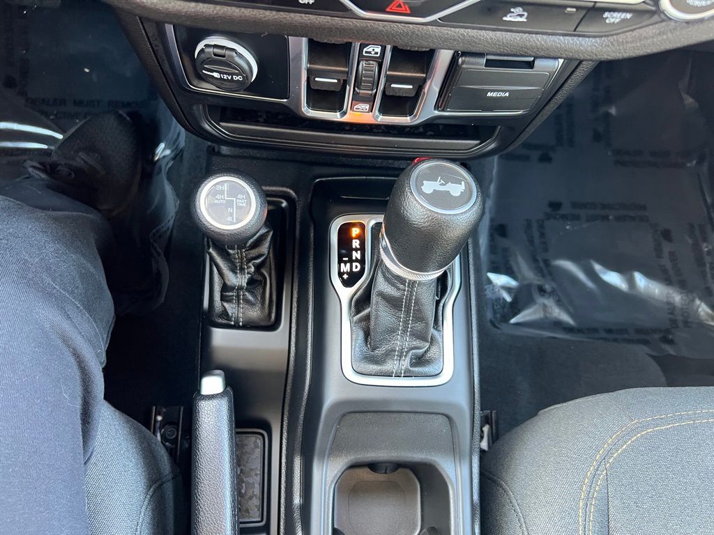 Thumbnail: 2024 Jeep Wrangler - 27