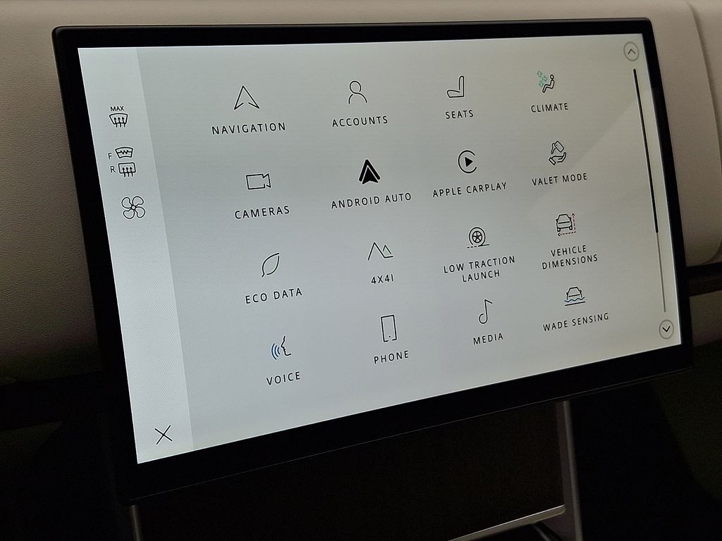Thumbnail: 2026 Land Rover Range Rover - 20
