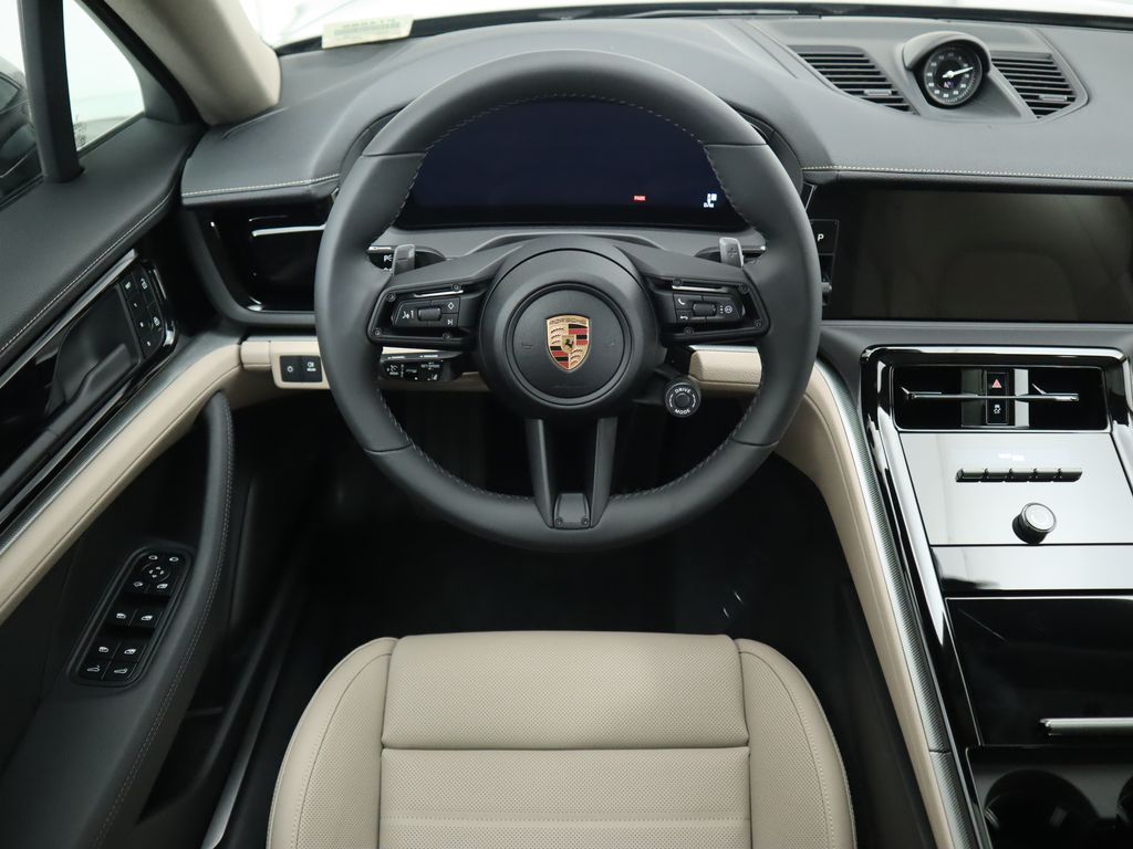 Thumbnail: 2025 Porsche Panamera - 13