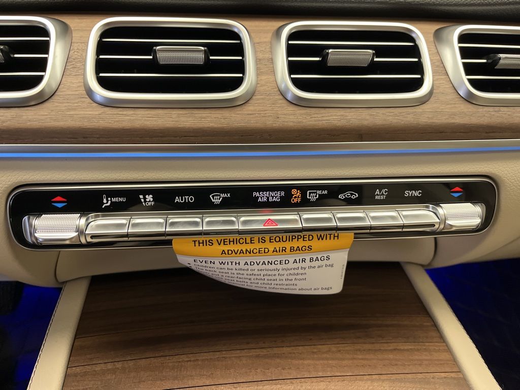 Thumbnail: 2026 Mercedes-Benz GLE - 20