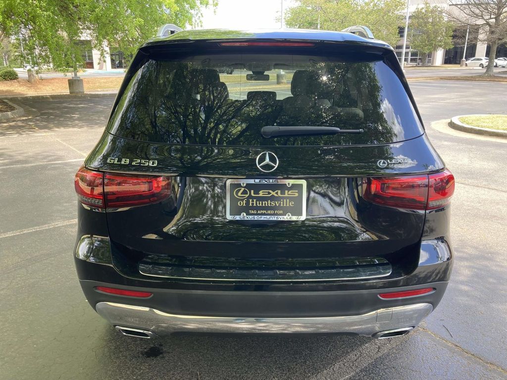 Used 2020 Black Mercedes-Benz GLB 250 image 3