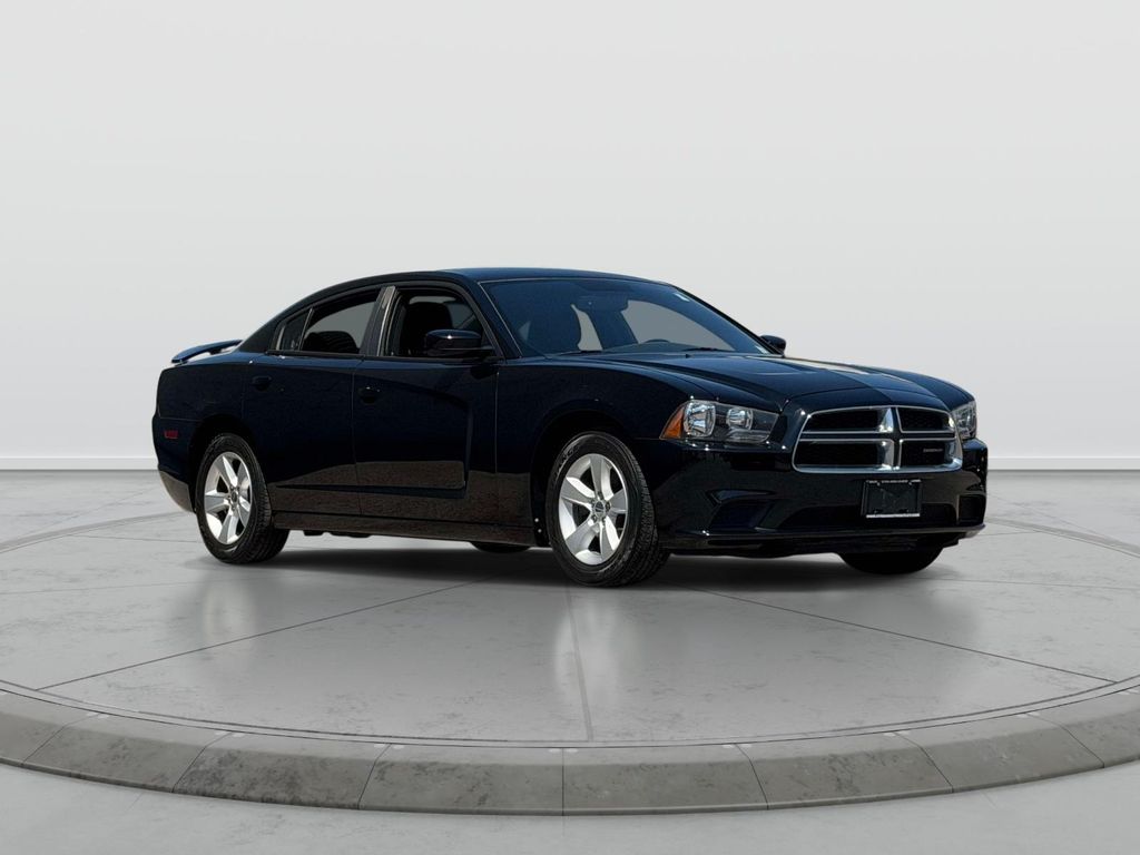 2012 Dodge Charger SE's photo