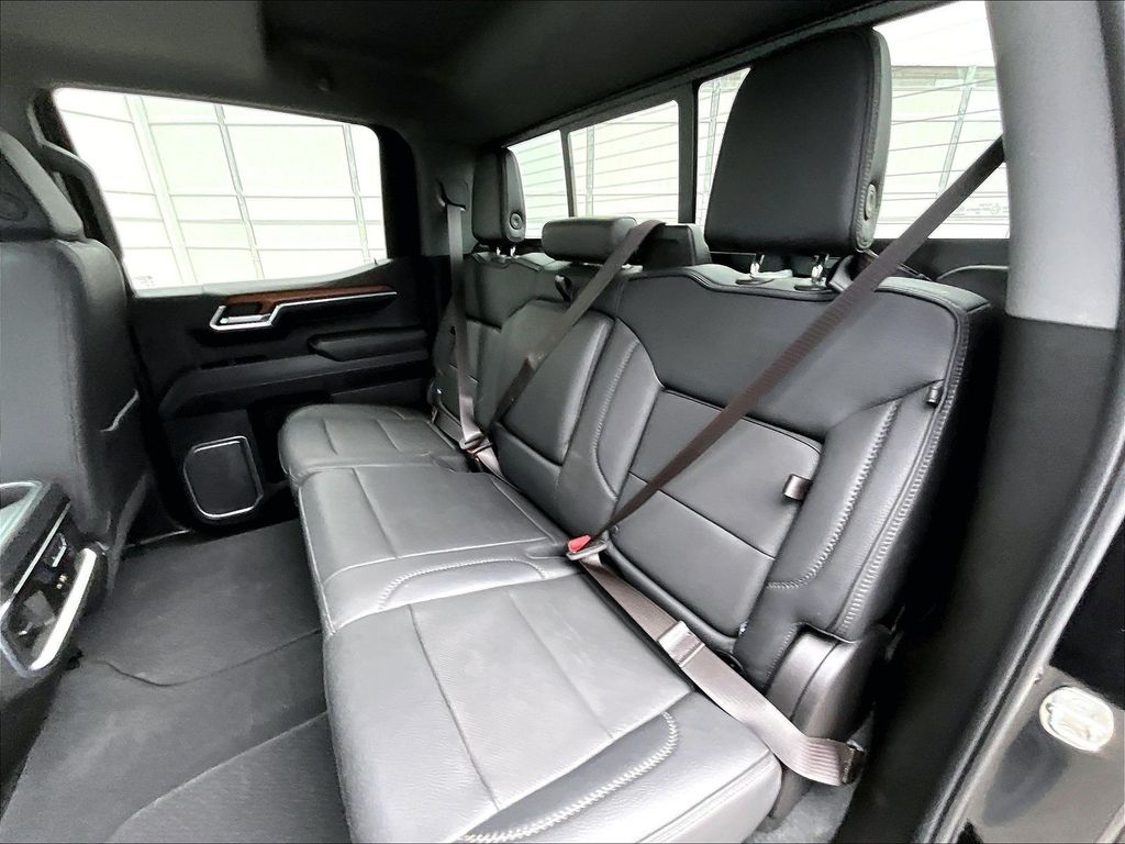 2023 GMC Sierra 1500 — photo 15