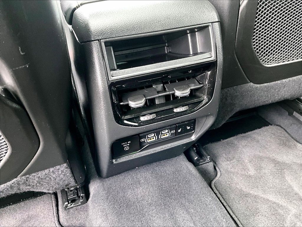 2024 Jeep Grand Cherokee — photo 28