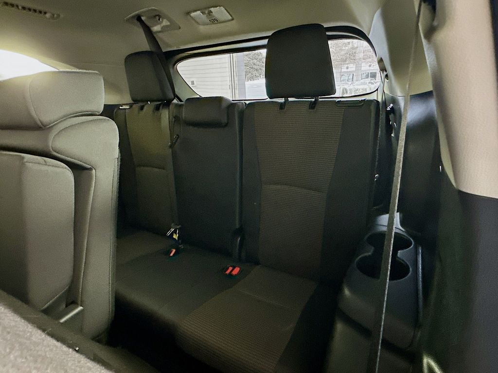 Thumbnail: 2024 Toyota Highlander - 27