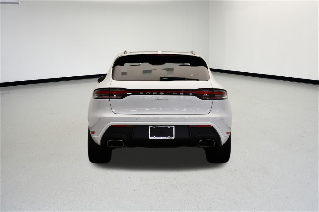 Thumbnail: 2026 Porsche Macan - 6