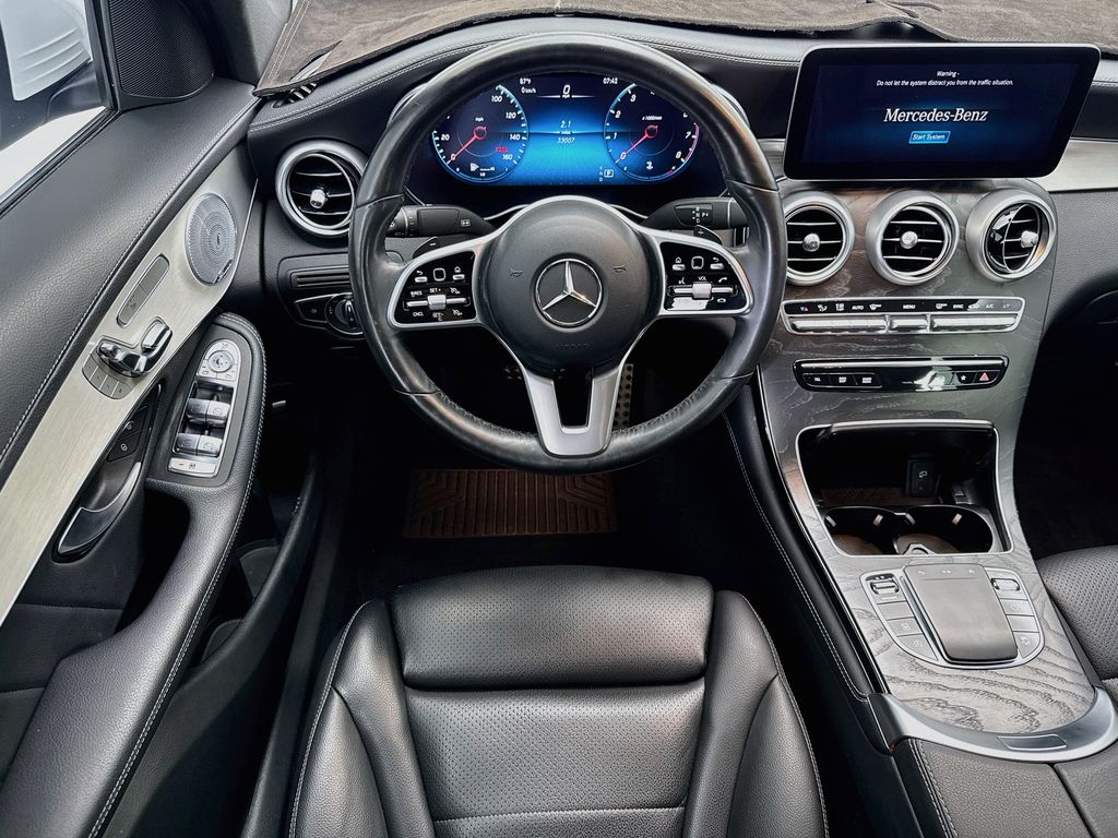 Thumbnail: 2020 Mercedes-Benz GLC - 10