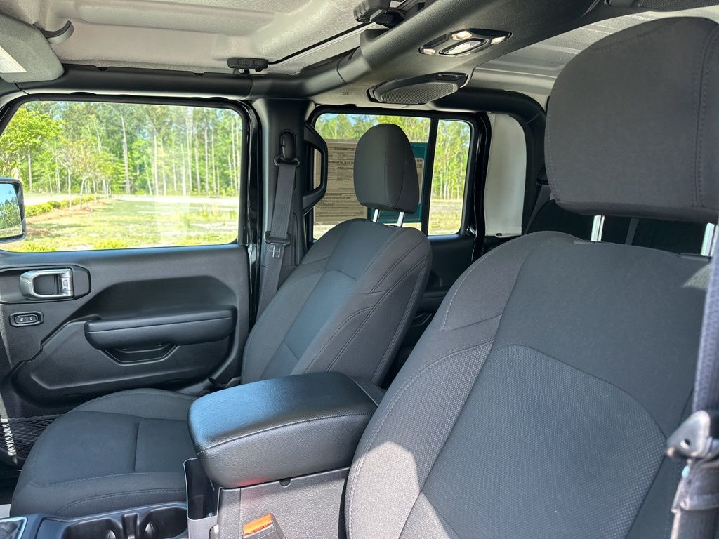 2023 Black Clearcoat Jeep Gladiator Sport 4X4 Truck