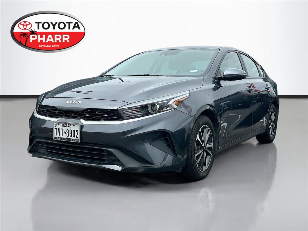 Gravity Gray 2024 Kia Forte LXS FWD Sedan Front-Wheel Drive Continuously Variable Transmission