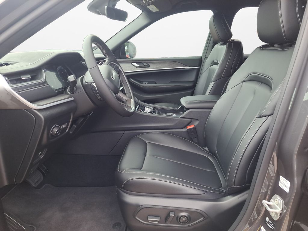 New Car 2025 Jeep Grand Cherokee  Limited For Sale Under $40,000 In Austin, Texas