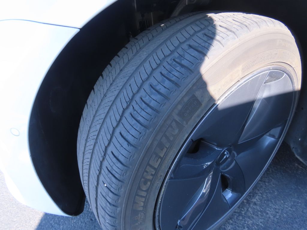 2019 Tesla Model 3 Standard Range 14