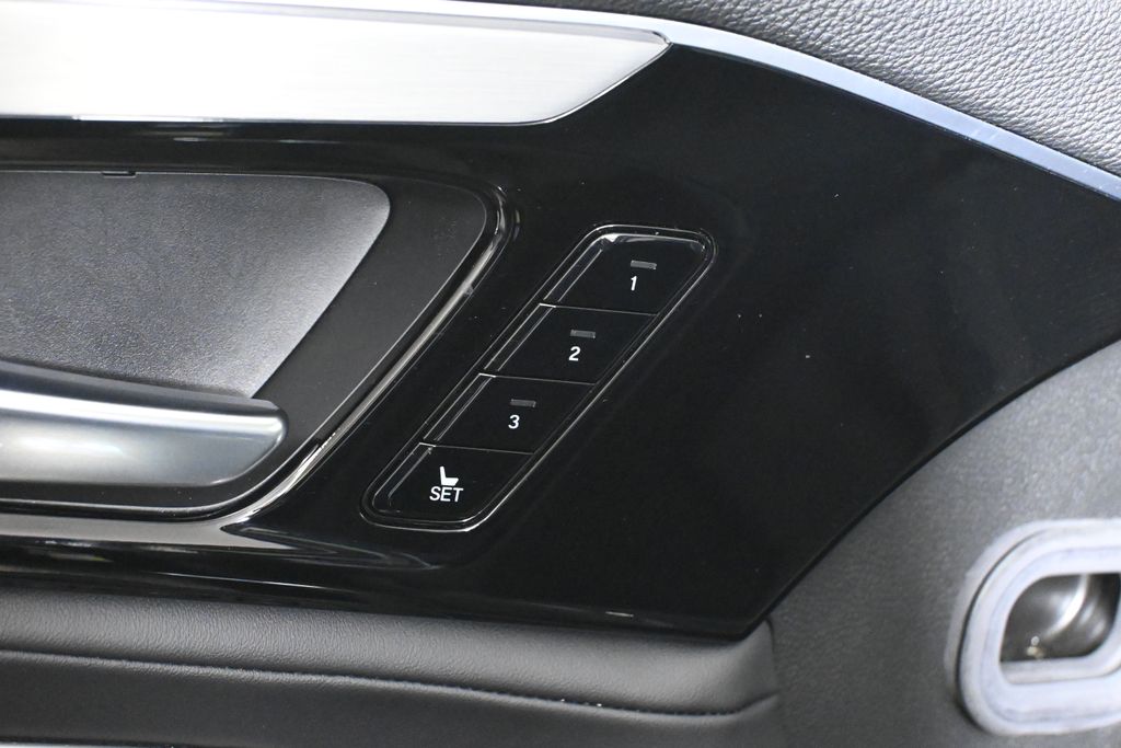 Thumbnail: 2024 Acura MDX - 32