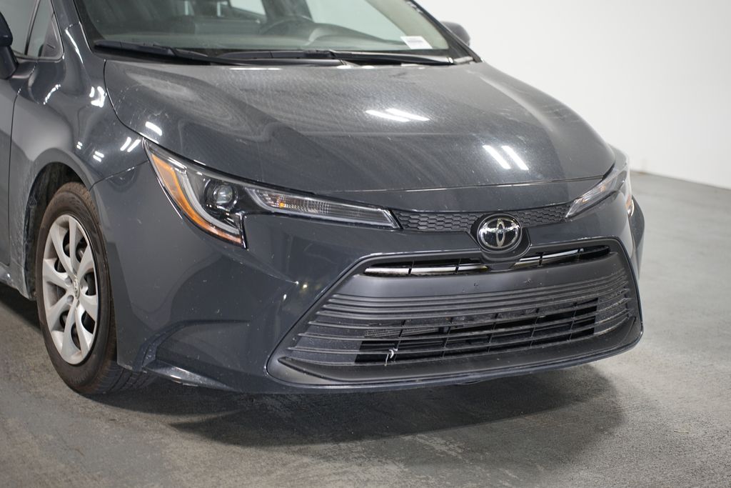 Thumbnail: 2023 Toyota Corolla - 4