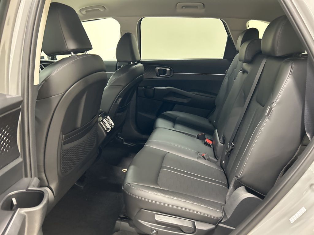 new 2026 Kia Sorento car, priced at $42,106