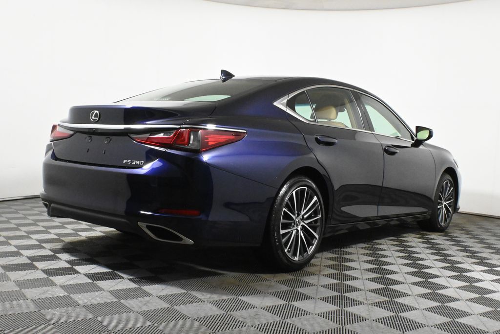 Thumbnail: 2022 Lexus ES - 7