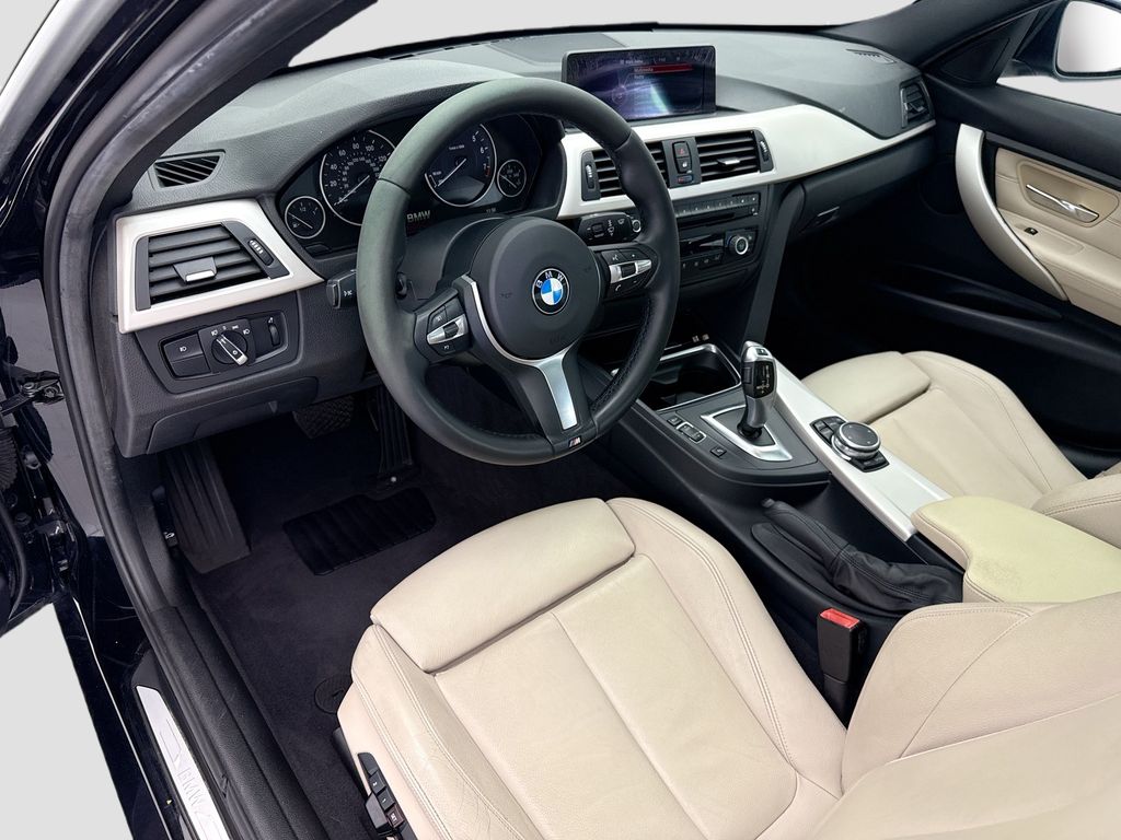 Thumbnail: 2015 BMW 3 Series - 9