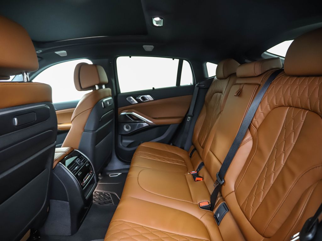 Thumbnail: 2026 BMW X6 - 22
