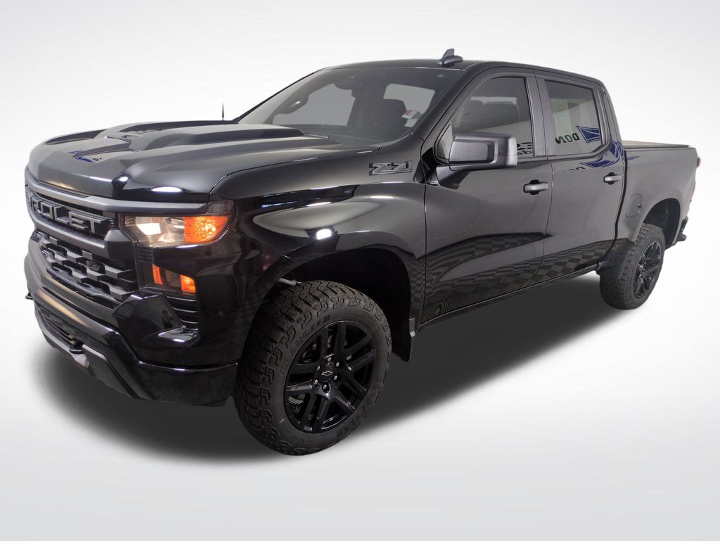 2022 Chevrolet Silverado 1500 Custom Trail Boss Crew Cab 4WD