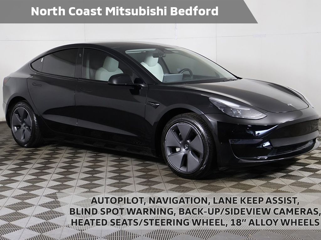 2023 Tesla Model 3 -'s photo