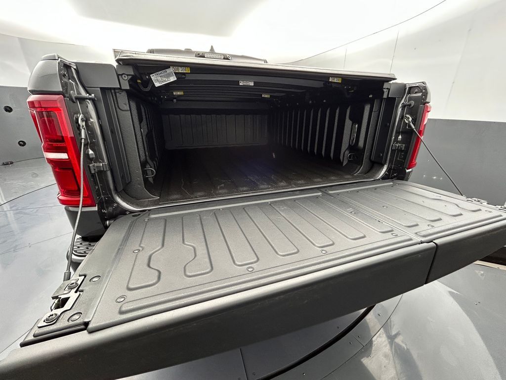 New 2026 Granite Crystal Metallic Clearcoat Ram Tungsten image 44