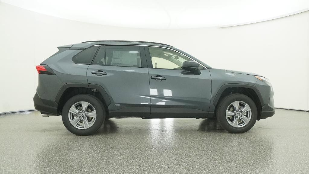 Thumbnail: 2025 Toyota RAV4 - 3