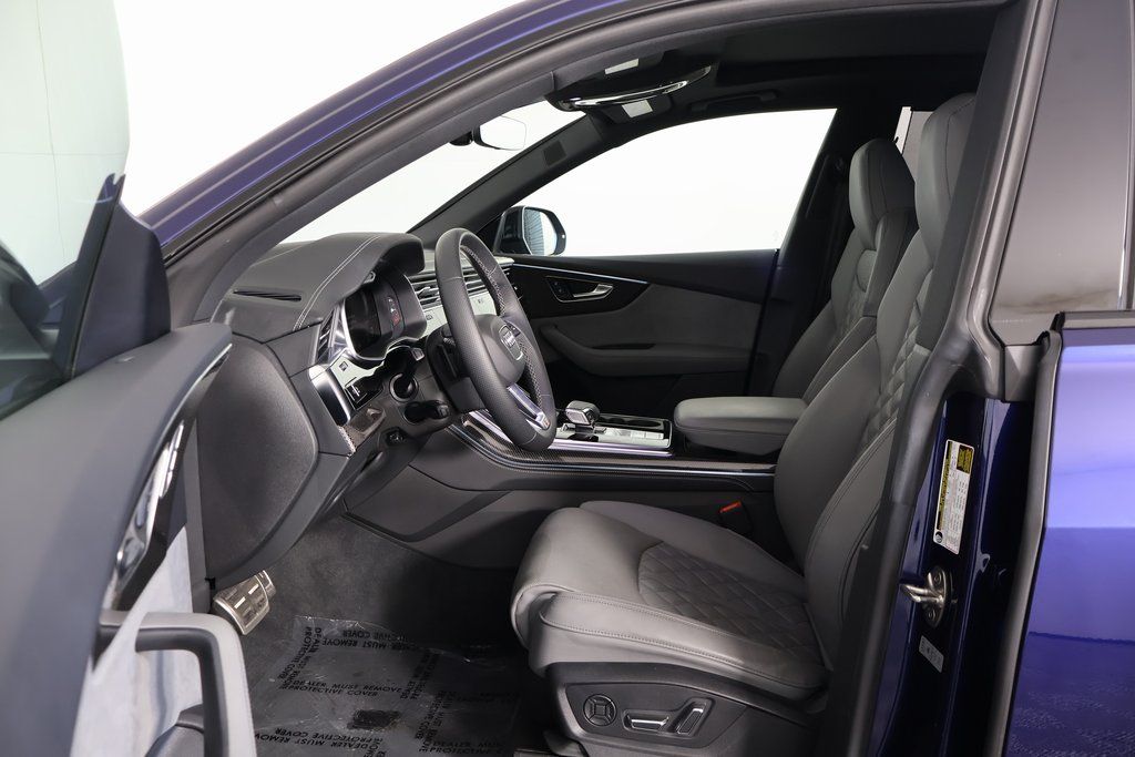 Thumbnail: 2023 Audi SQ8 - 10