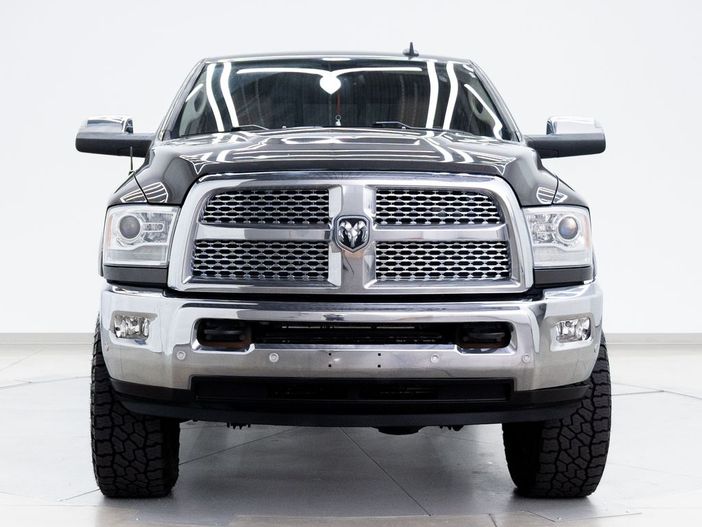 2018 Granite Crystal Metallic Clearcoat Ram 2500 Laramie 4X4 Truck
