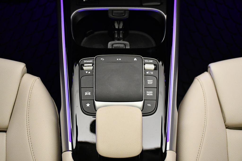 Thumbnail: 2023 Mercedes-Benz GLB - 31