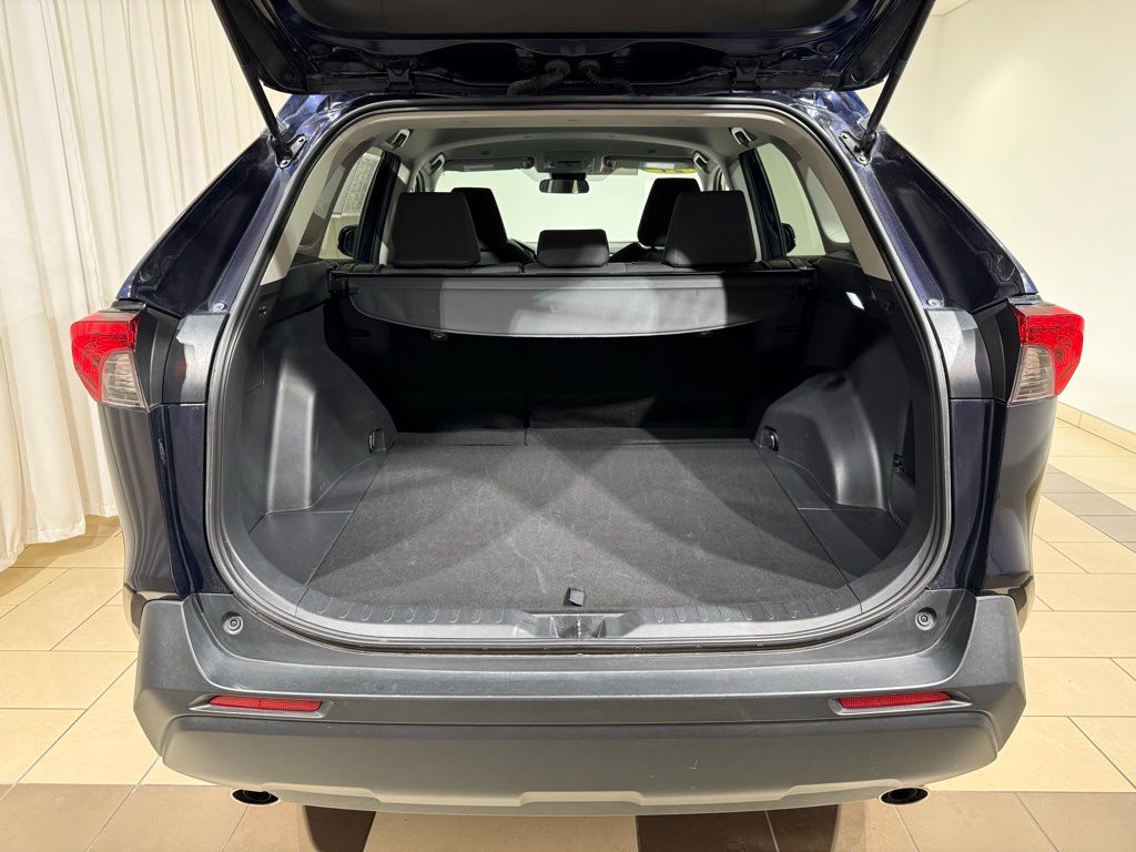 2024 Toyota RAV4 XLE 11
