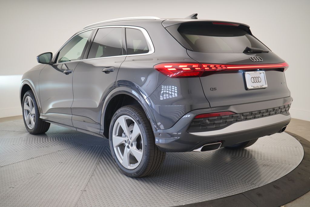 Thumbnail: 2025 Audi Q5 - 3
