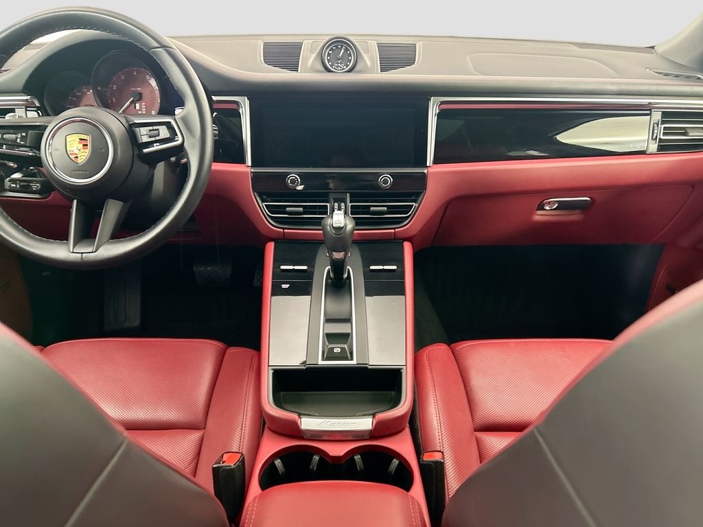 Thumbnail: 2023 Porsche Macan - 15