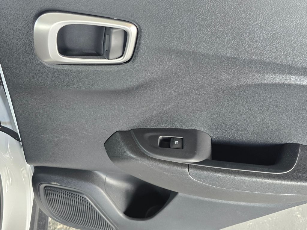 Thumbnail: 2025 Hyundai Venue - 20