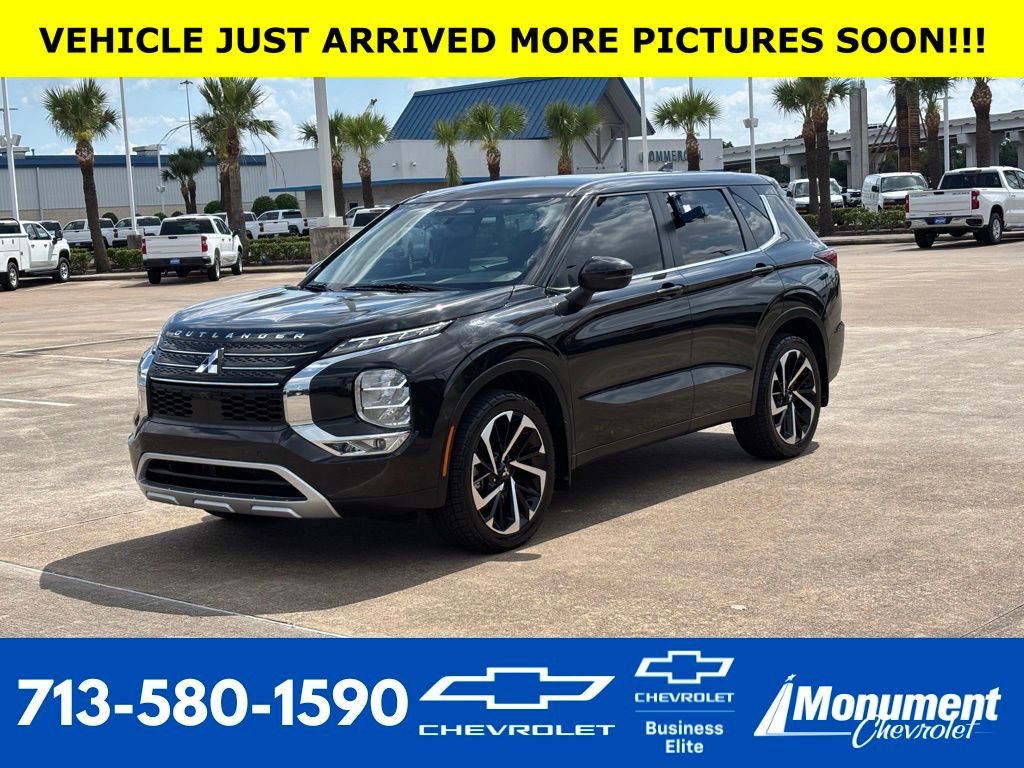 2023 Mitsubishi Outlander SE  at North Houston Mitsubishi